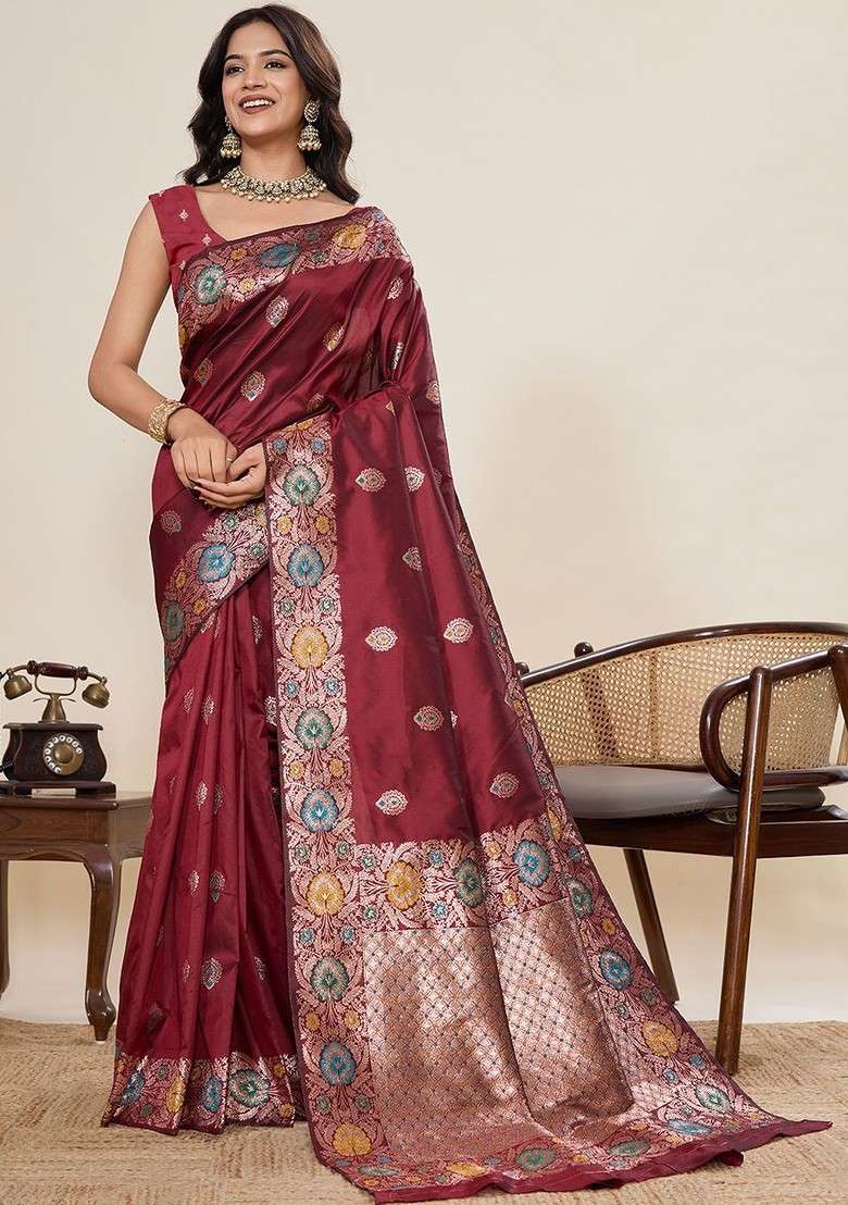 Maroon Jacquard Blended Saree Set for Diwali and Festive Wear - Indya