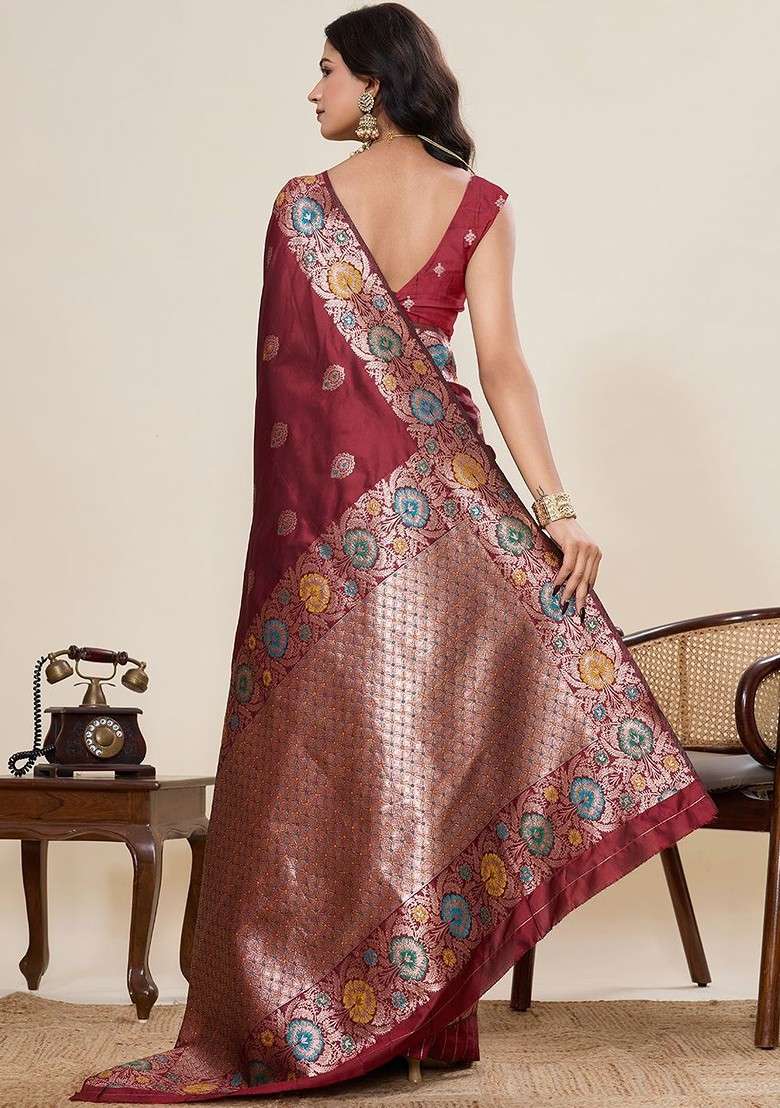 Maroon Jacquard Blended Saree Set for Diwali and Festive Wear - Indya