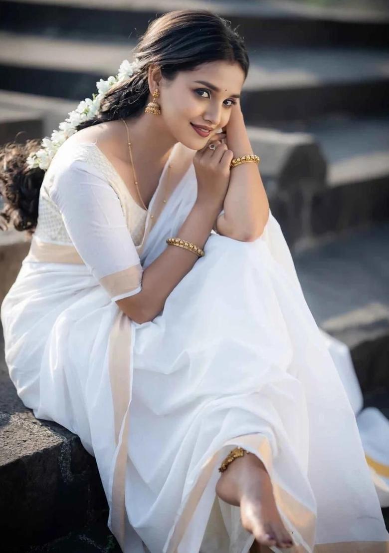 White Solid Cotton Saree Set - Indya
