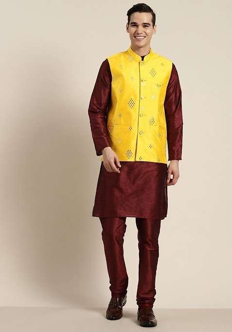 Maroon Solid Poly Blend Kurta Set For Men