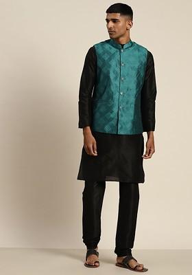 Black Solid Cotton Kurta Set For Men
