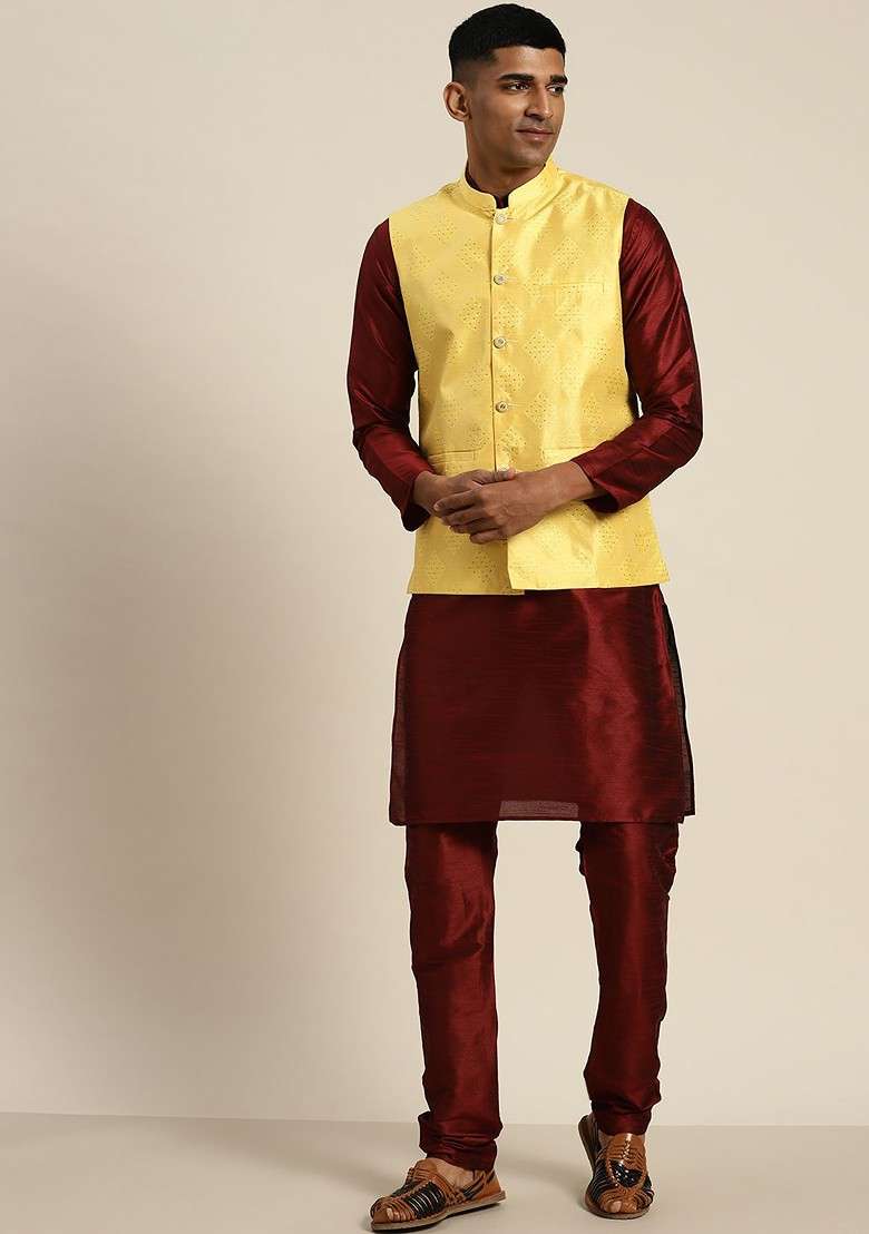 Maroon Solid Cotton Kurta Set For Men - Indya