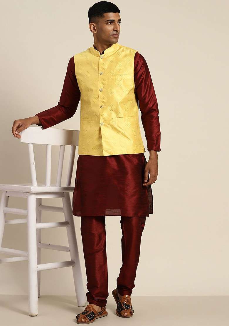 Maroon Solid Cotton Kurta Set For Men - Indya