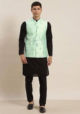 Black Solid Cotton Kurta Set For Men