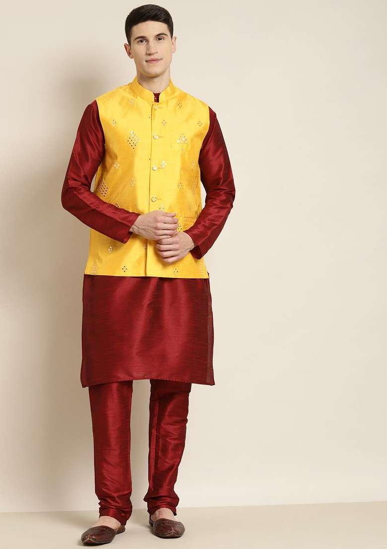 Maroon Solid Cotton Kurta Set For Men - Indya