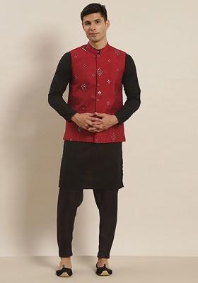 Black Solid Cotton Kurta Set For Men