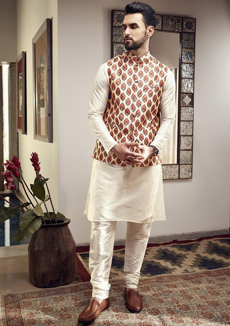 Off White Solid Poly Blend Kurta Set For Men