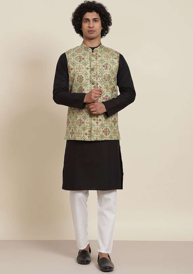 Black Solid Cotton Kurta Set For Men - Indya