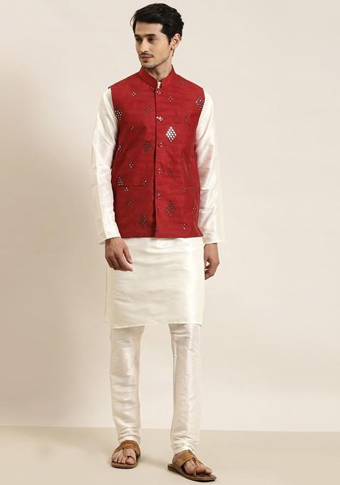 Off White Solid Cotton Kurta Set For Men