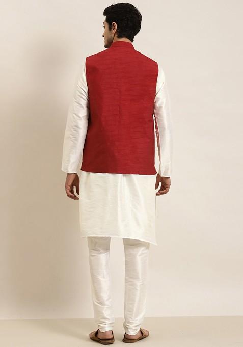 Off White Solid Cotton Kurta Set For Men