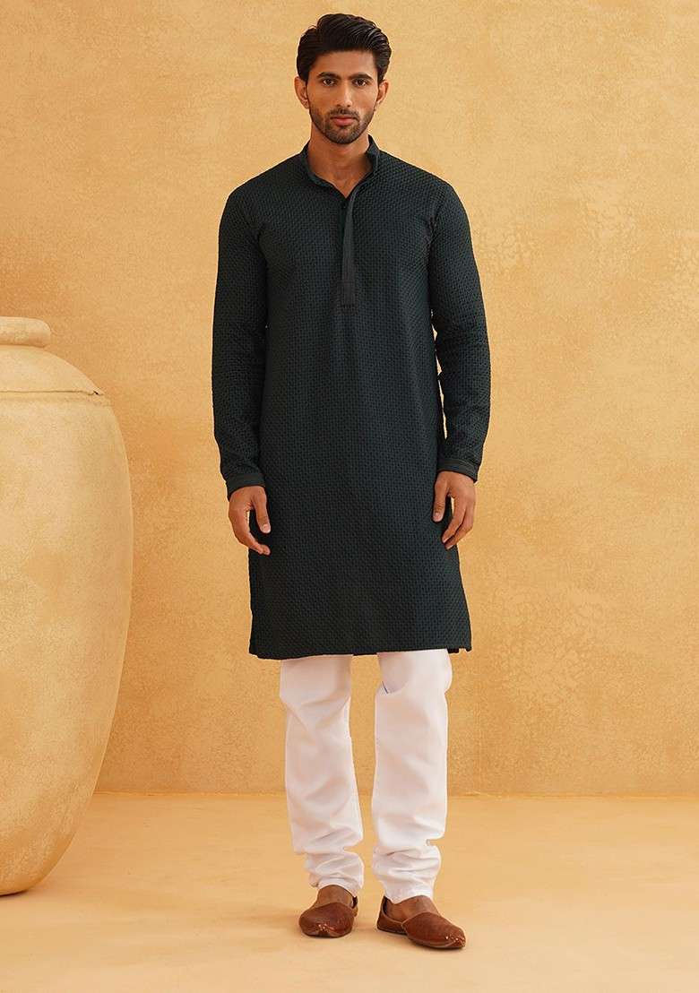 Green Thread Work Cotton Kurta Set For Men - Indya
