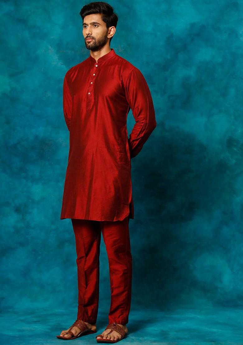 Maroon Solid Poly Blend Kurta Set For Men