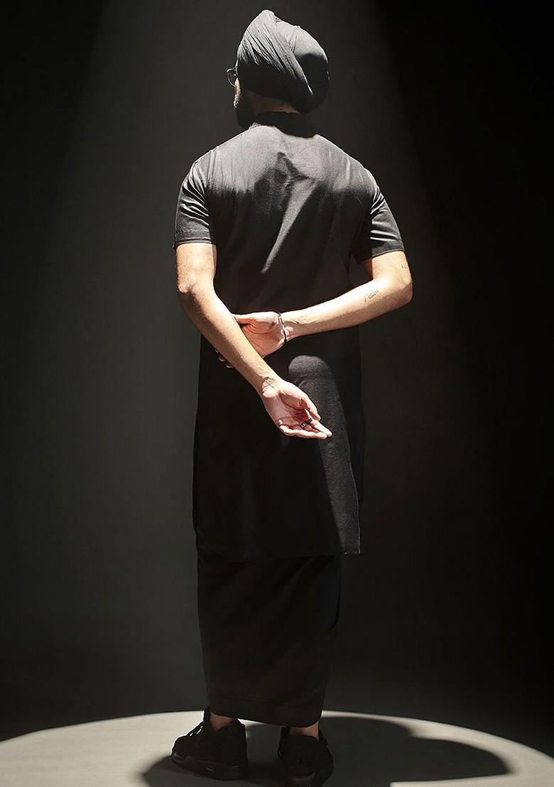 Black Solid Poly Blend Kurta Set For Men