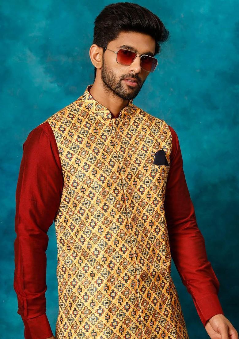 Maroon Solid Poly Blend Kurta Set For Men
