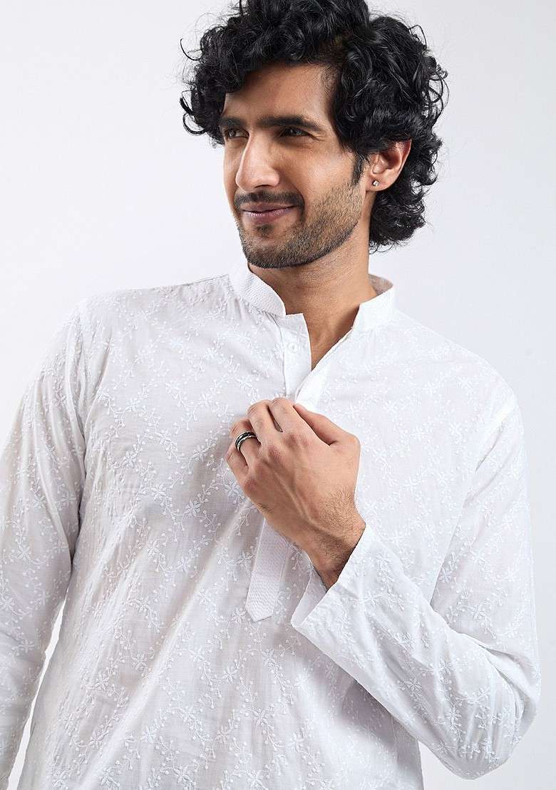 White Floral Print Poly Blend Kurta Set For Men - Indya