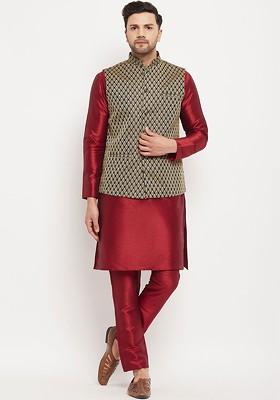 Maroon Solid Poly Blend Kurta Set For Men