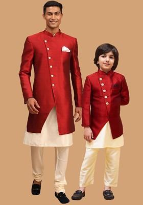 Maroon Solid Poly Blend Indowestern Sherwani Set For Men