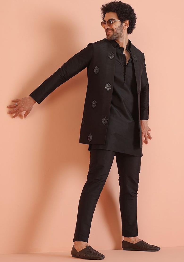 Black Solid Silk Kurta Set For Men - Indya