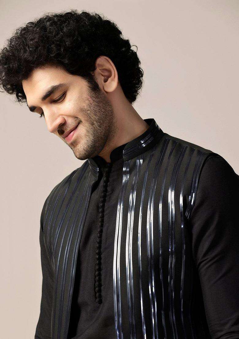 Black Solid Cotton Kurta Set For Men - Indya