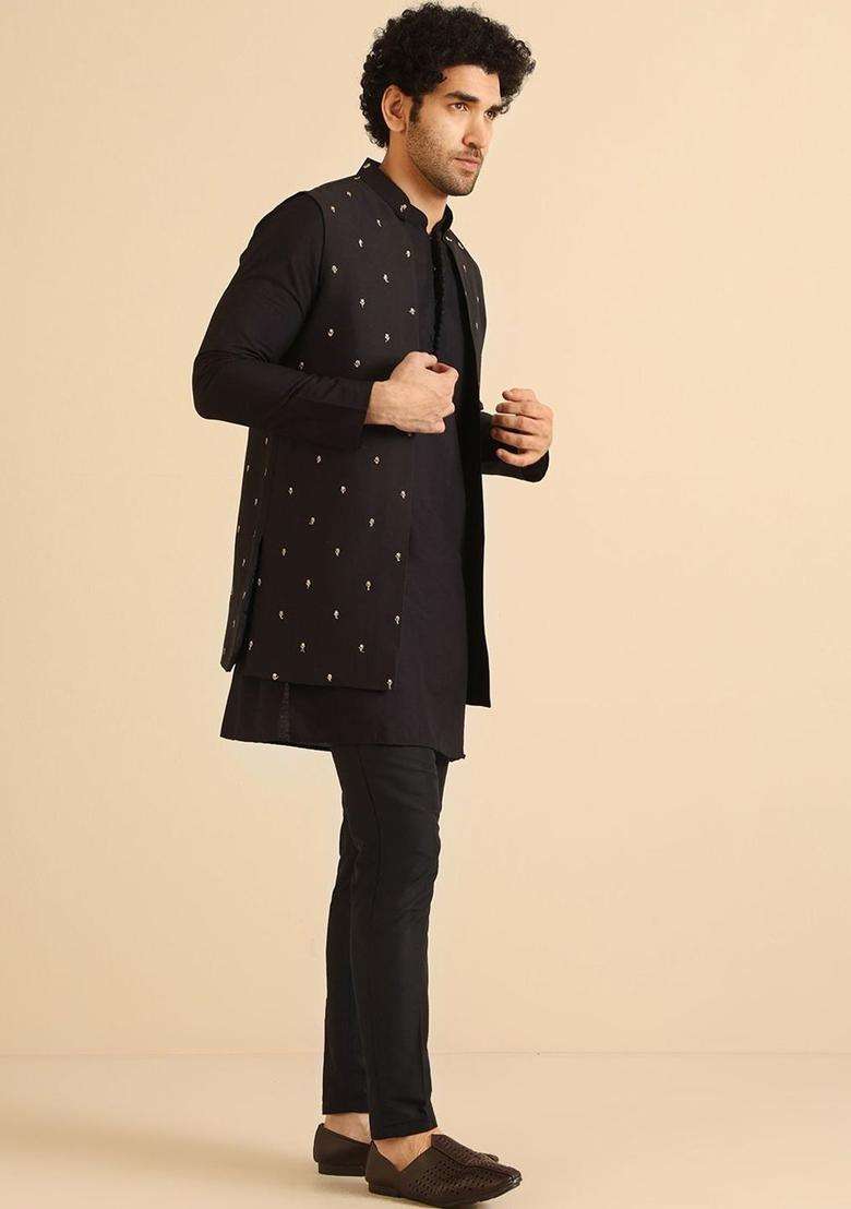 Black Solid Cotton Kurta Set For Men - Indya