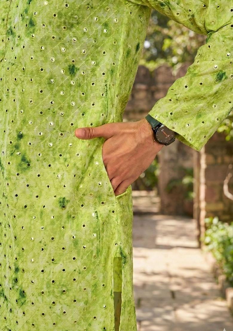 Green Dyed Cotton Kurta Set For Men - Indya