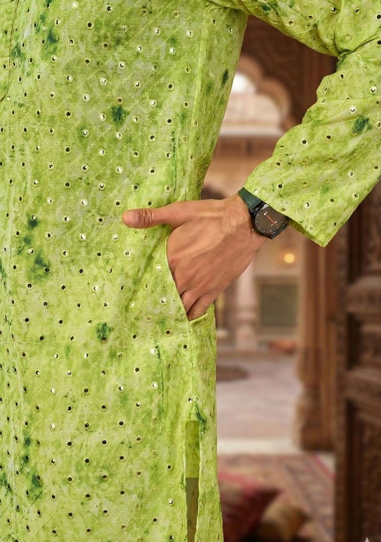 Green Dyed Cotton Kurta Set For Men - Indya