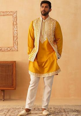 Yellow Solid Cotton Kurta Set For Men