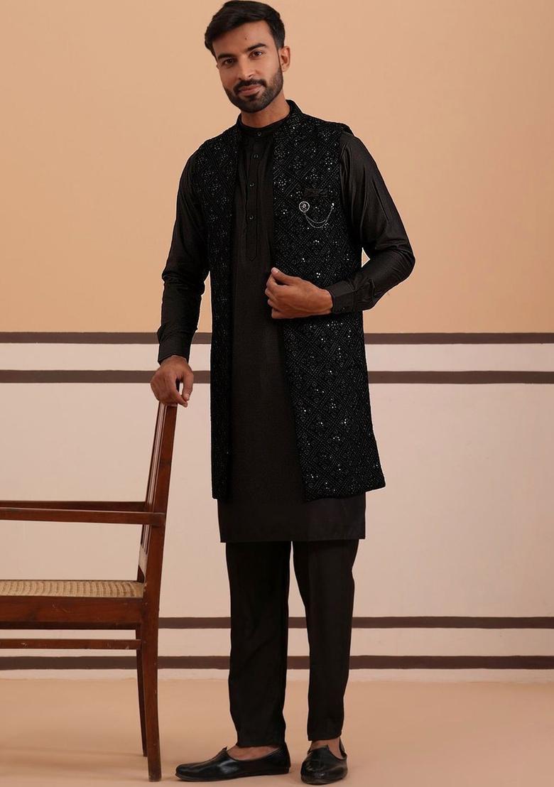 Black Solid Velvet Kurta Set For Men - Indya
