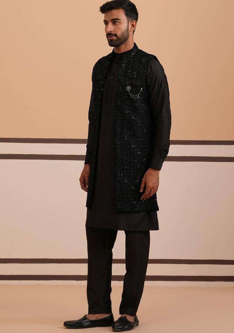 Black Solid Velvet Kurta Set For Men - Indya