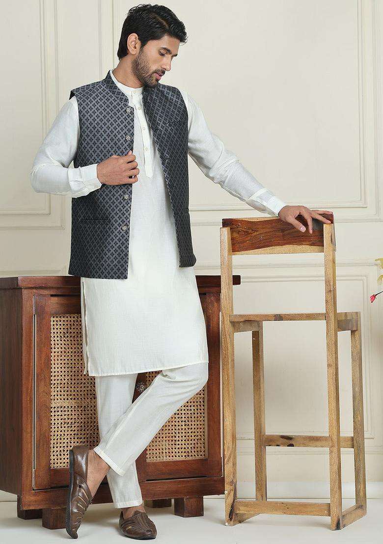 White Woven Design Silk Blend Kurta Set For Men - Indya