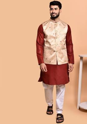 Maroon Solid Cotton Kurta Set For Men