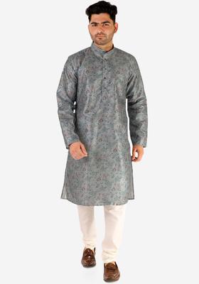Grey Self Design Silk Blend Kurta Set For Men