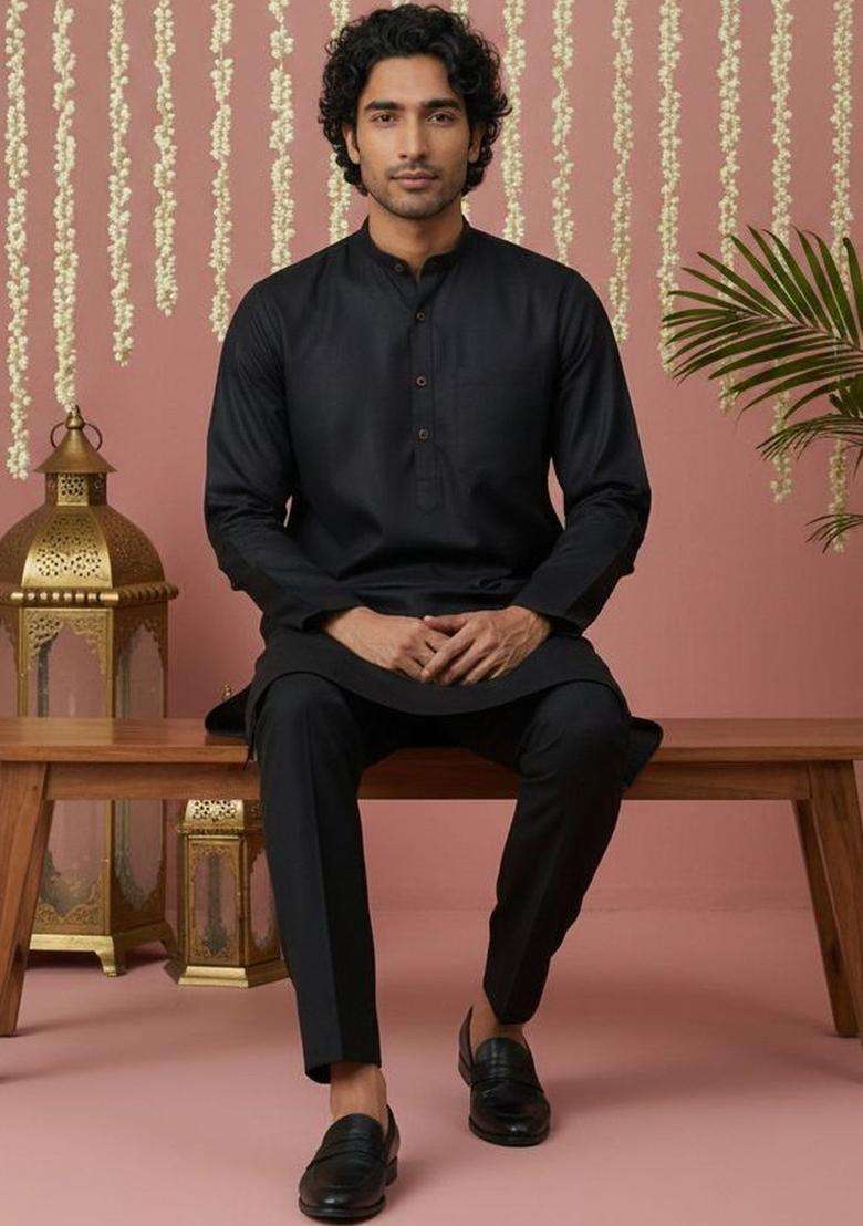 Black Solid Cotton Kurta Set For Men - Indya