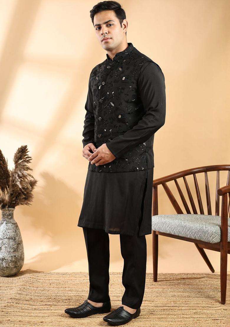 Black Solid Silk Blend Kurta Set For Men - Indya