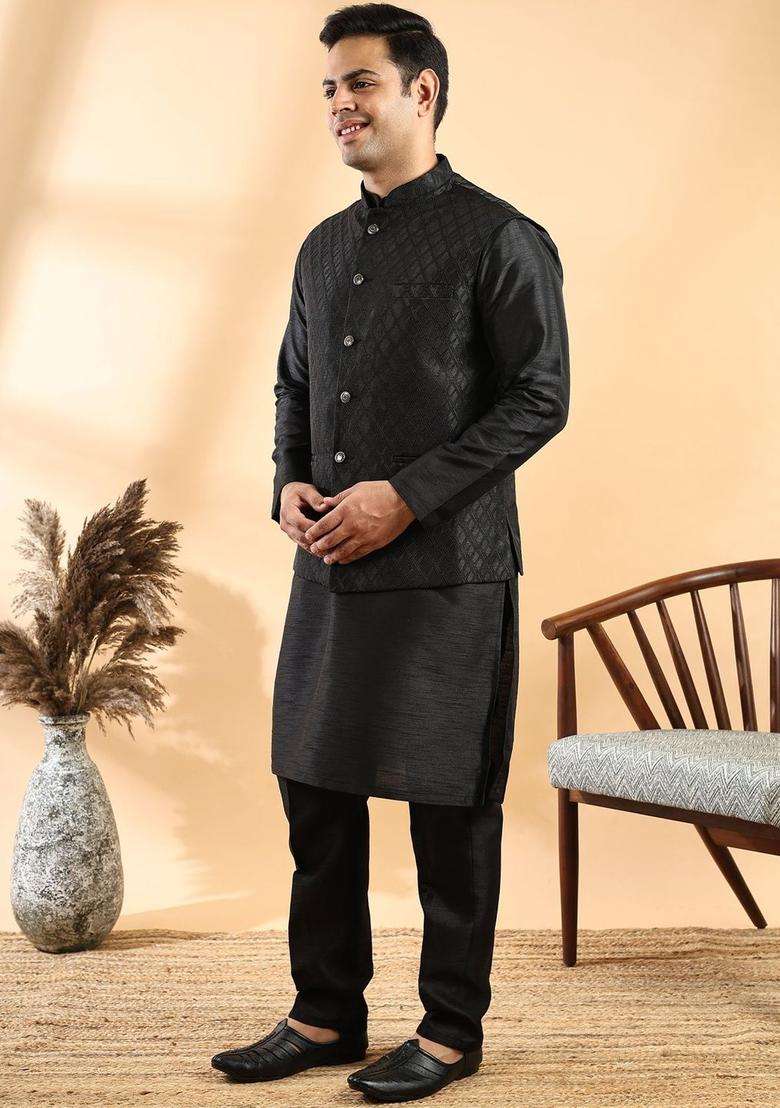 Black Solid Silk Blend Kurta Set For Men - Indya