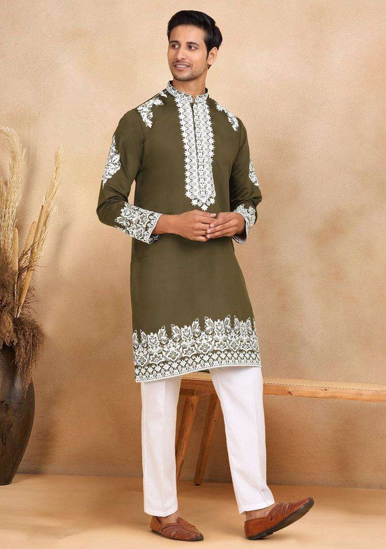 Green Embroidered Silk Blend Kurta Set For Men - Indya