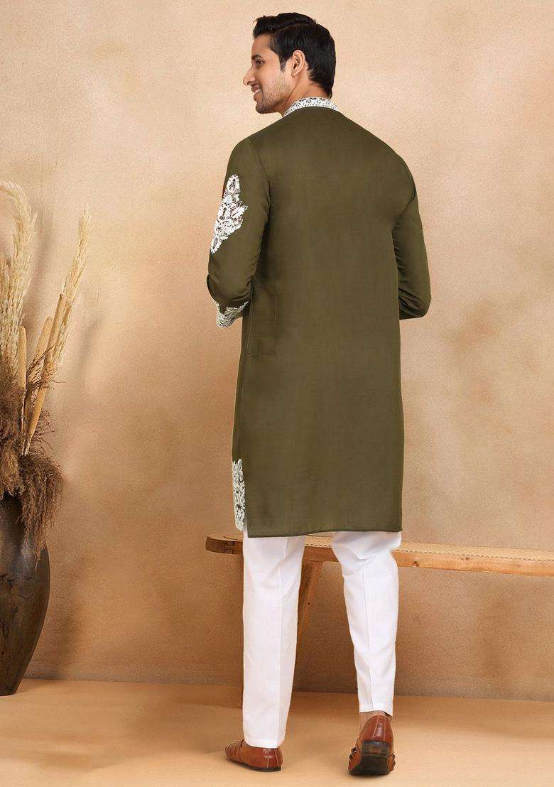 Green Embroidered Silk Blend Kurta Set For Men - Indya