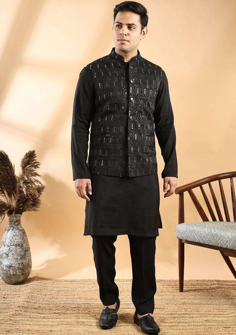 Black Solid Silk Blend Kurta Set For Men - Indya
