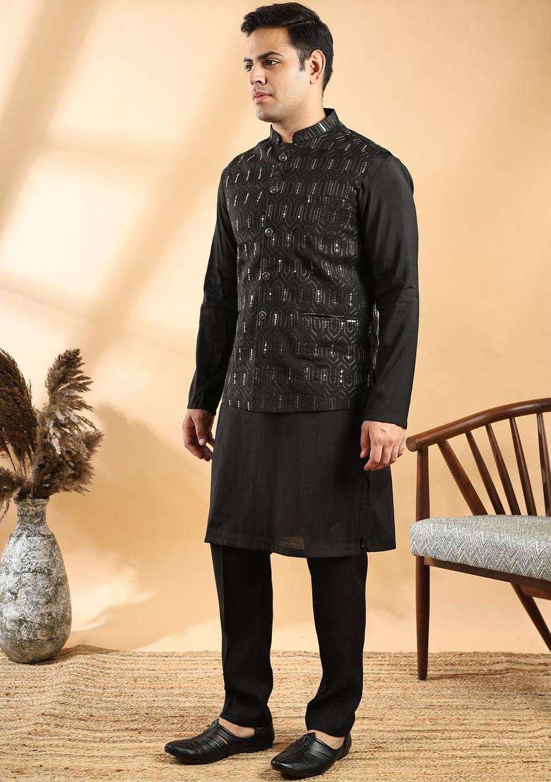 Black Solid Silk Blend Kurta Set For Men - Indya