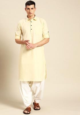 Off White Solid Cotton Kurta Set For Men