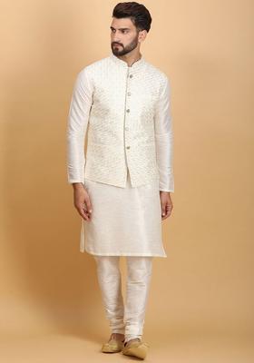 Off White Solid Silk Kurta Set For Men