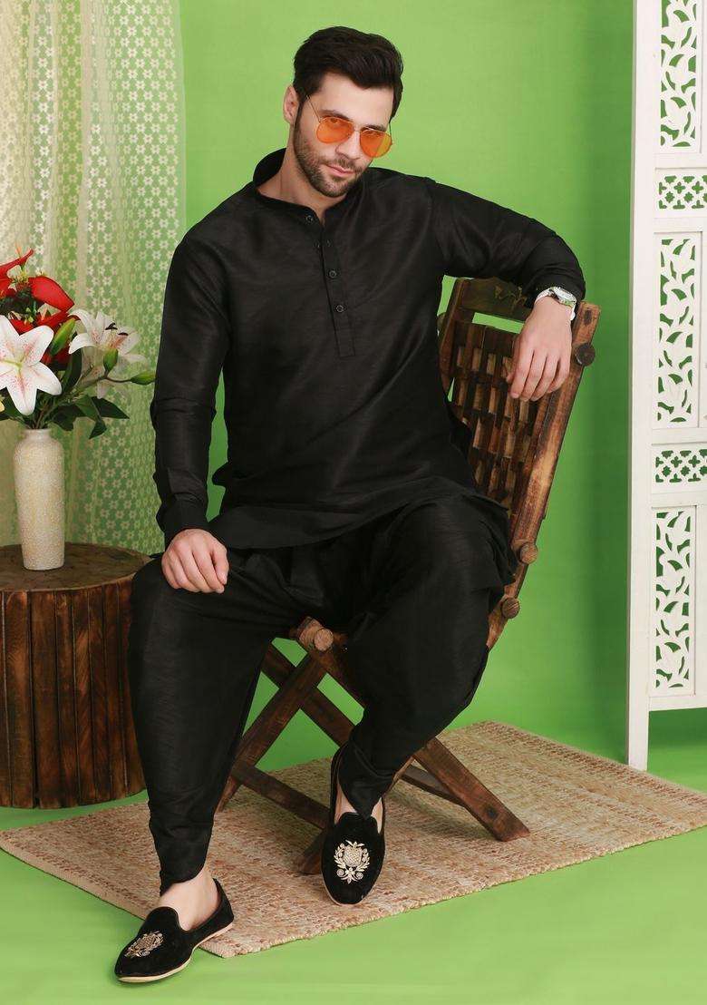 Black Solid Silk Blend Kurta Set For Men - Indya