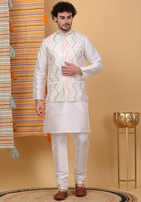 Cream Solid Silk Blend Kurta Set For Men