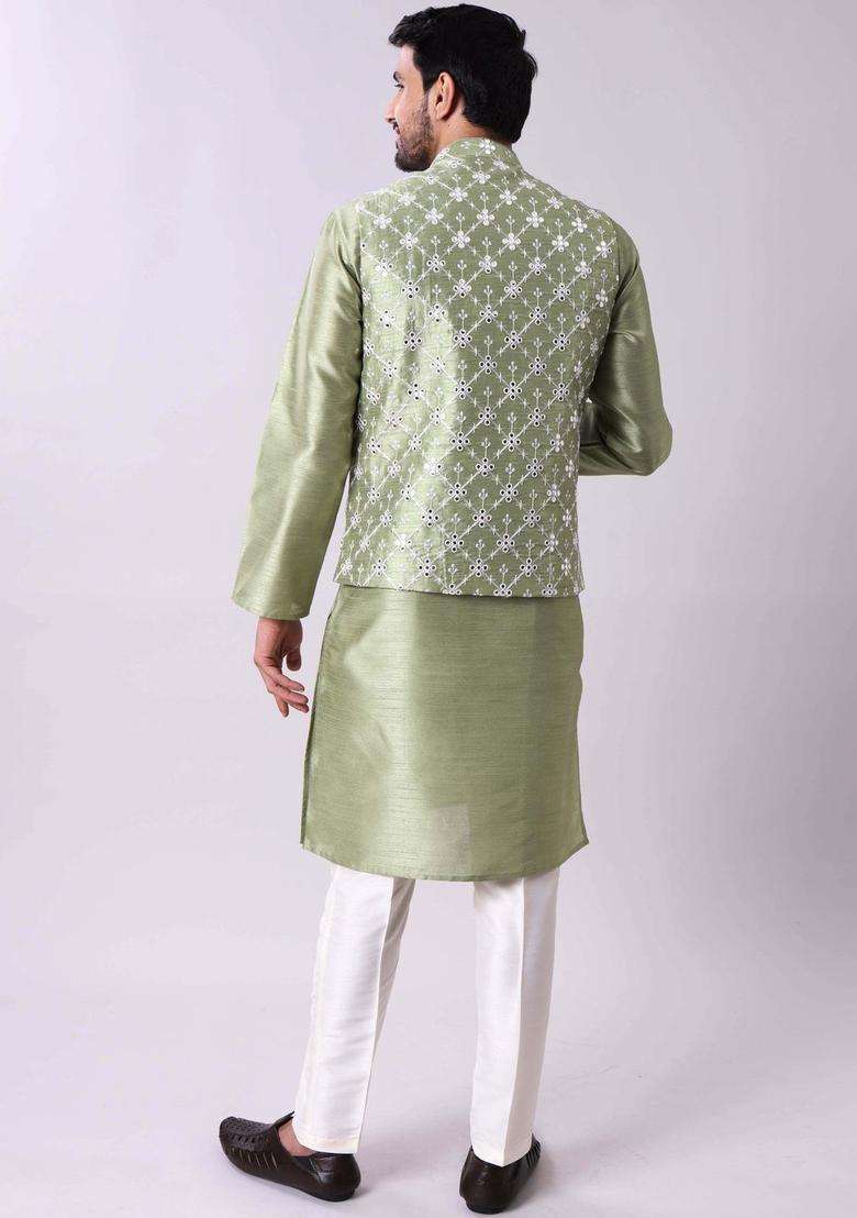 Green Solid Viscose Kurta Set For Men - Indya