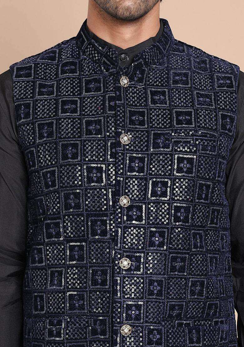 Black Embroidered Velvet Kurta Set For Men - Indya