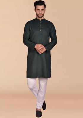 Black Solid Cotton Kurta Set For Men