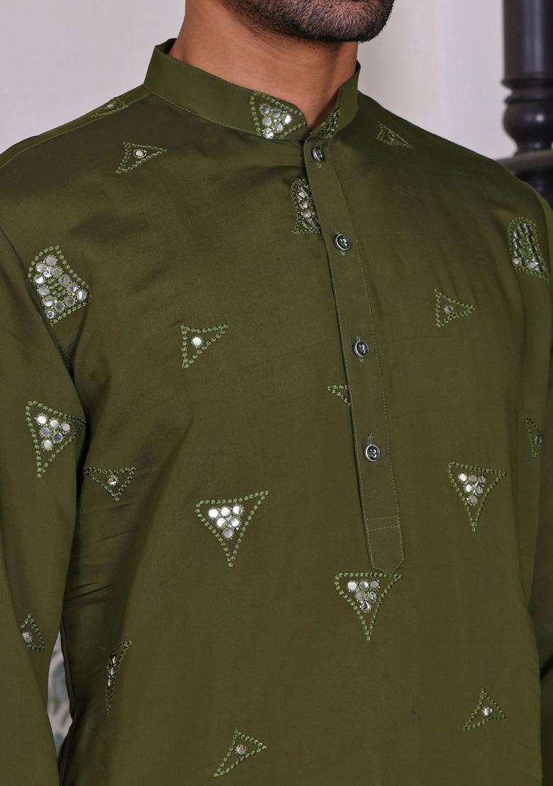Green Embroidered Viscose Kurta Set For Men - Indya