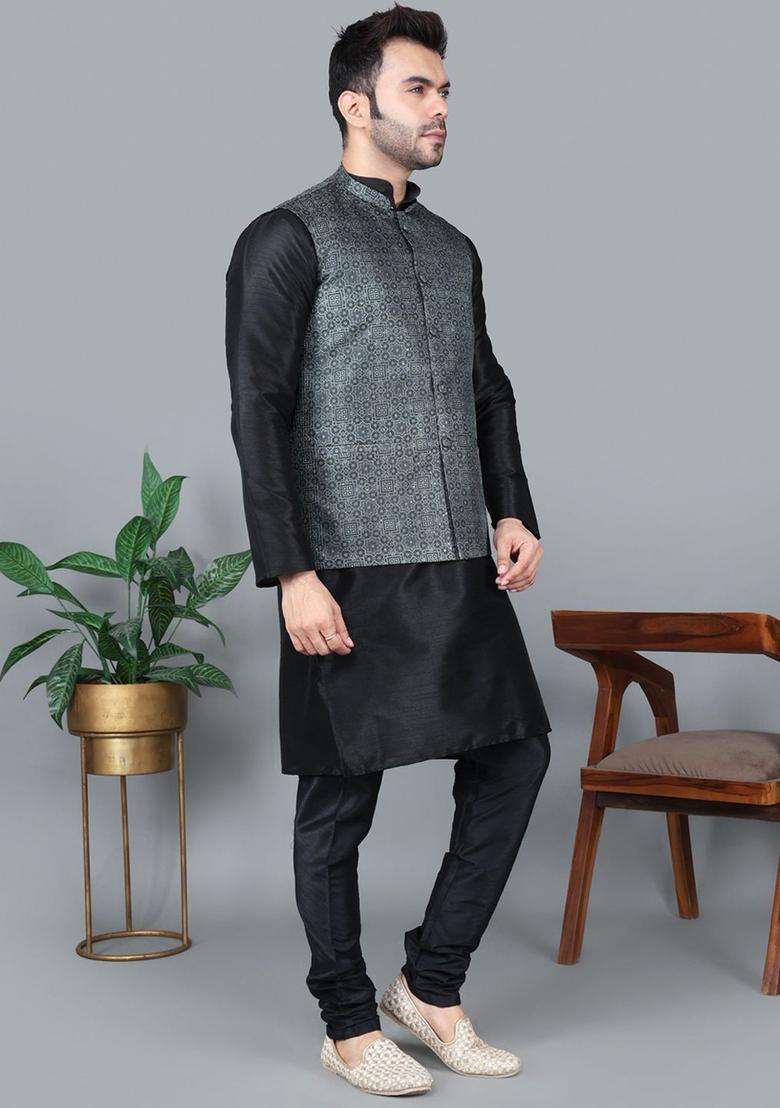 Black Solid Silk Blend Kurta Set For Men - Indya
