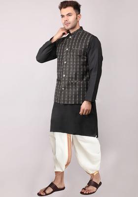 Black Solid Cotton Kurta Set For Men