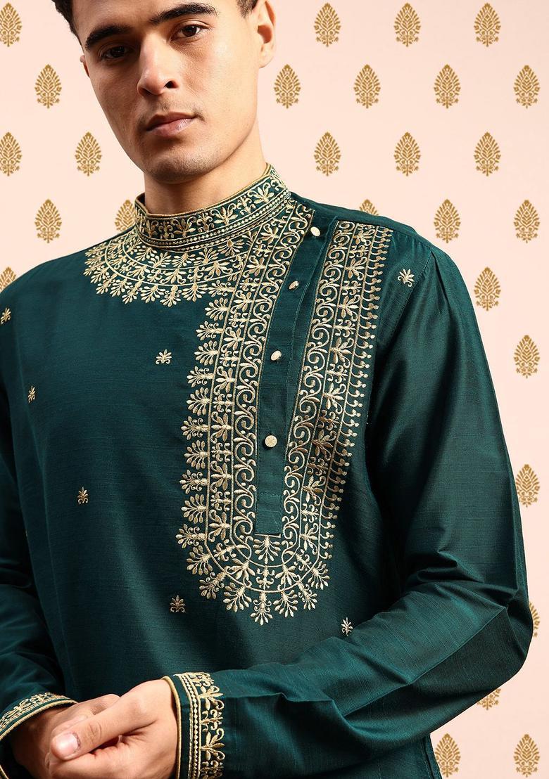 Green Embroidered Viscose Kurta Set For Men - Indya